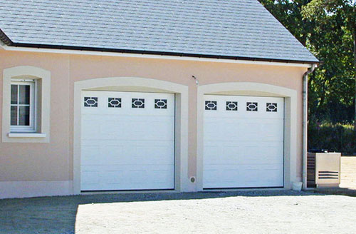 Les portes de garage sectionnelles ou latérales